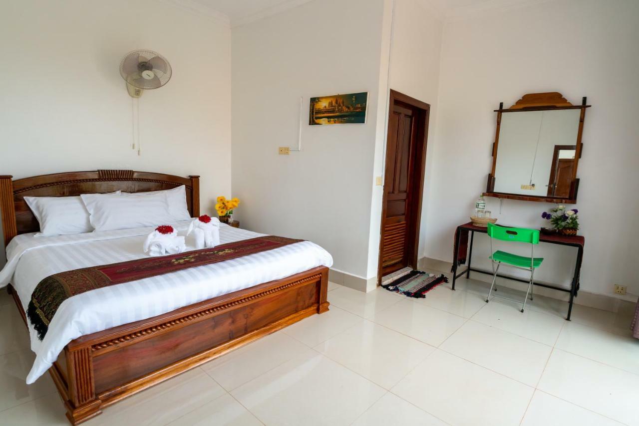 Royal Sok Chhan Siem Reap Esterno foto