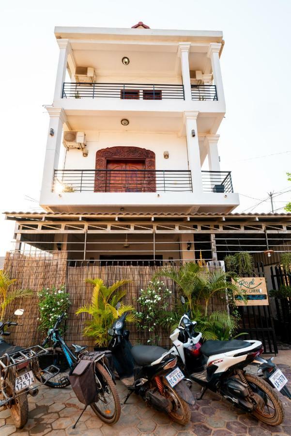 Royal Sok Chhan Siem Reap Esterno foto